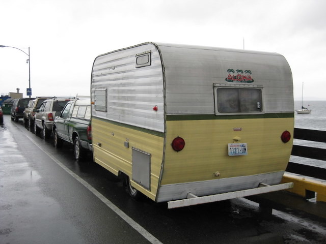 how to back up a trailer with a pickup truck