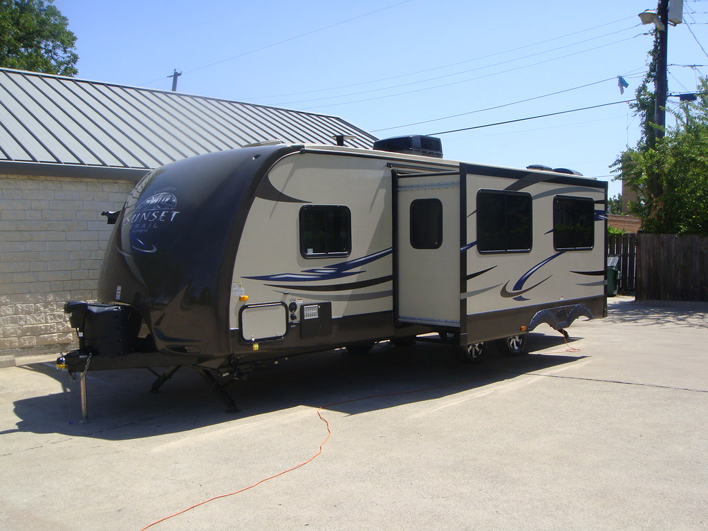 how to back up a travel trailer